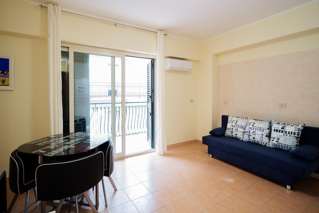 Milly House Apartment Летояни Екстериор снимка