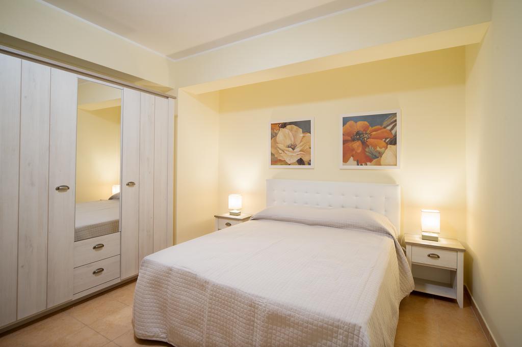 Milly House Apartment Летояни Екстериор снимка